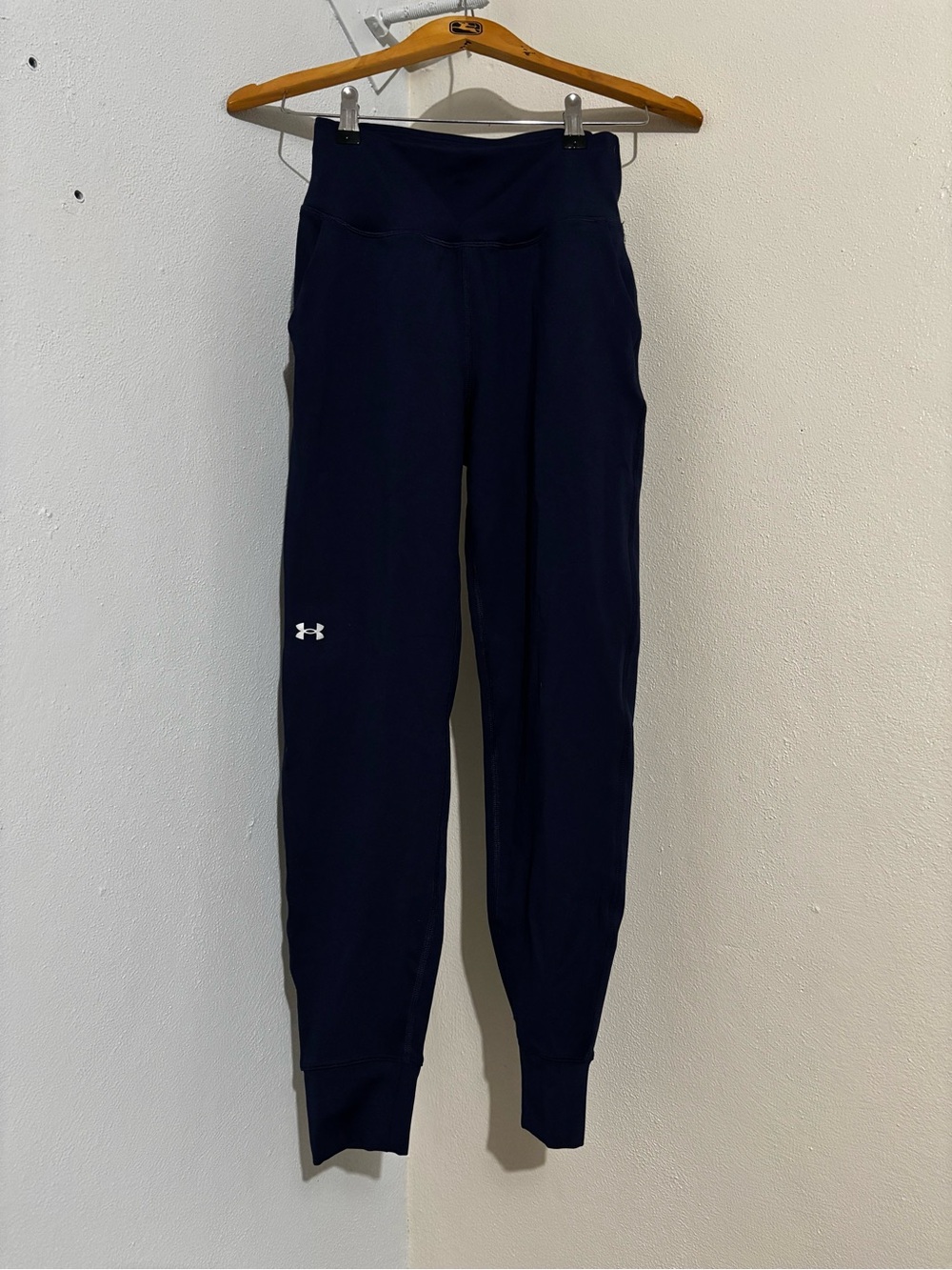 Under Armour Women's Navy Slim Jogger Pants XS-S
